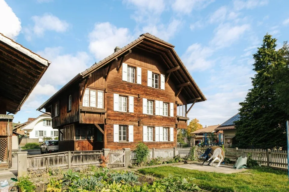 Mehrgenerationenhaus in Stadtnähe