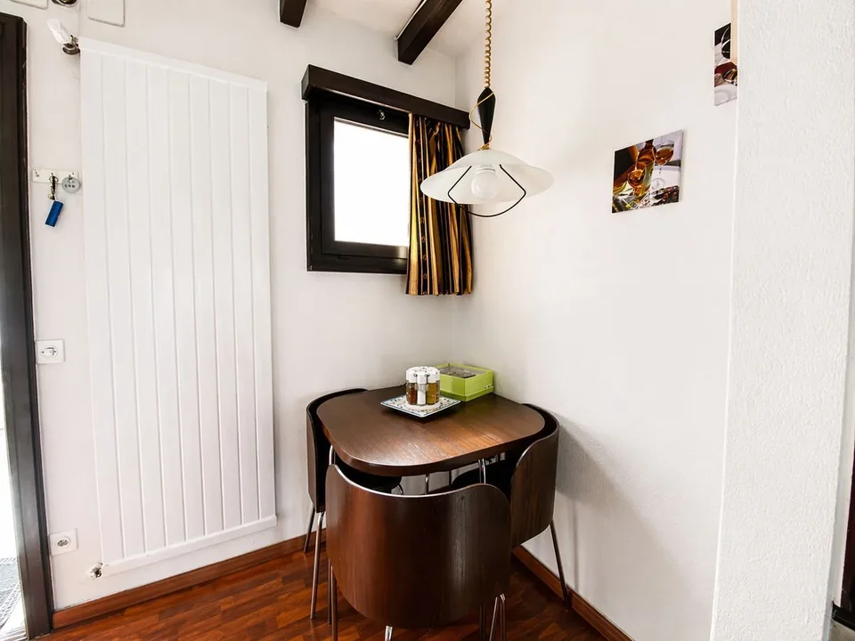 Montagnola - Schönes Duplex 2.5 Zimmer - mit privater Terrasse und Parkplatz in der Tiefgarage