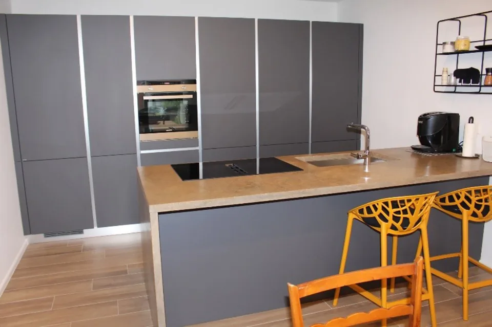 Appartamento 2 ½ locali con grande terrazza coperta e giardino esclusivo – foto 6 di 13
