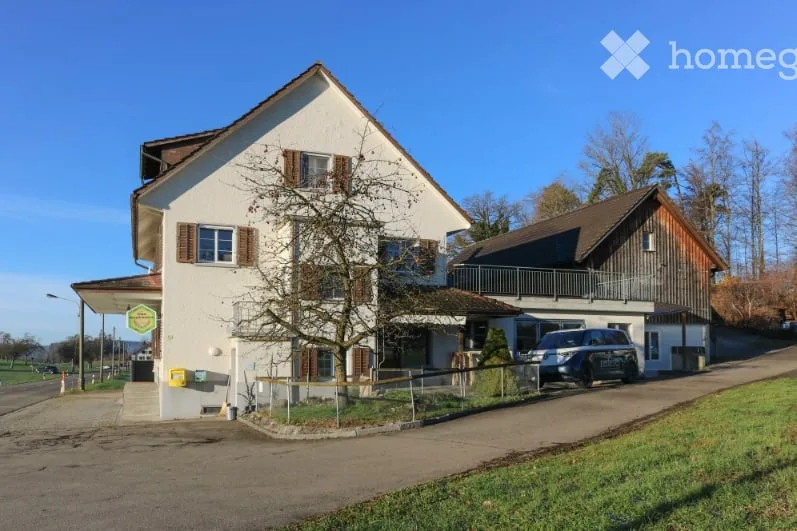 Proprietà residenziale e commerciale