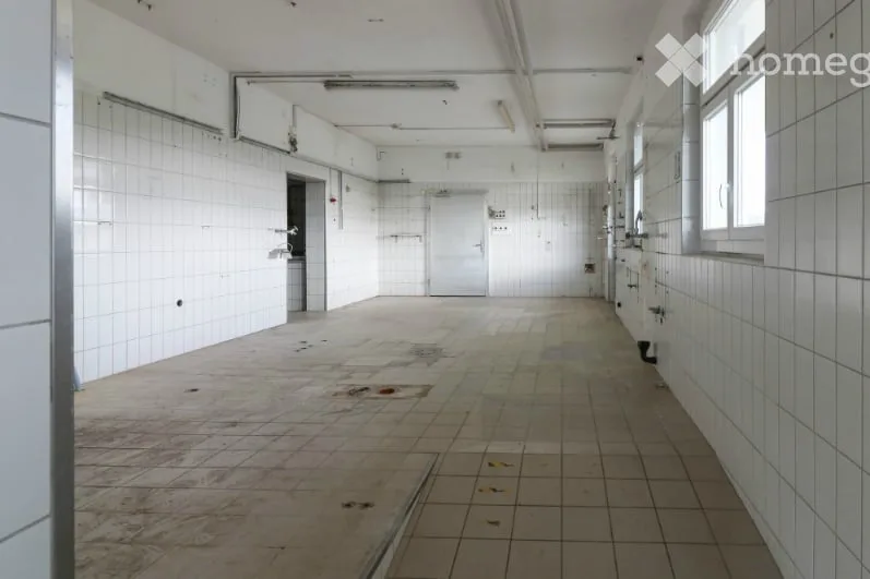 Proprietà residenziale e commerciale