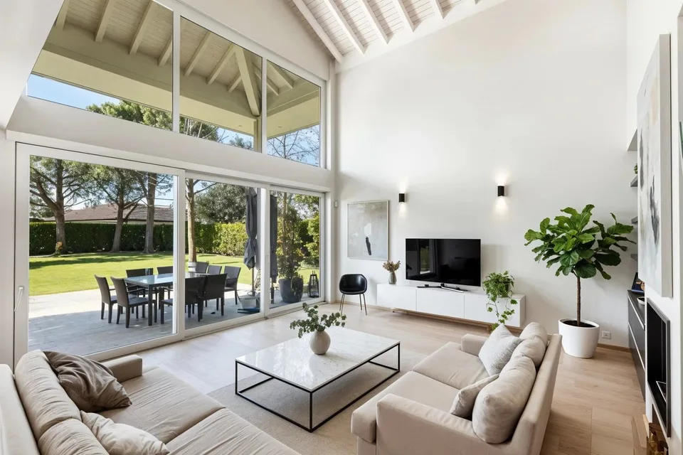 Licht, Raum und Serenität ? Eine private Auszeit in Coppet