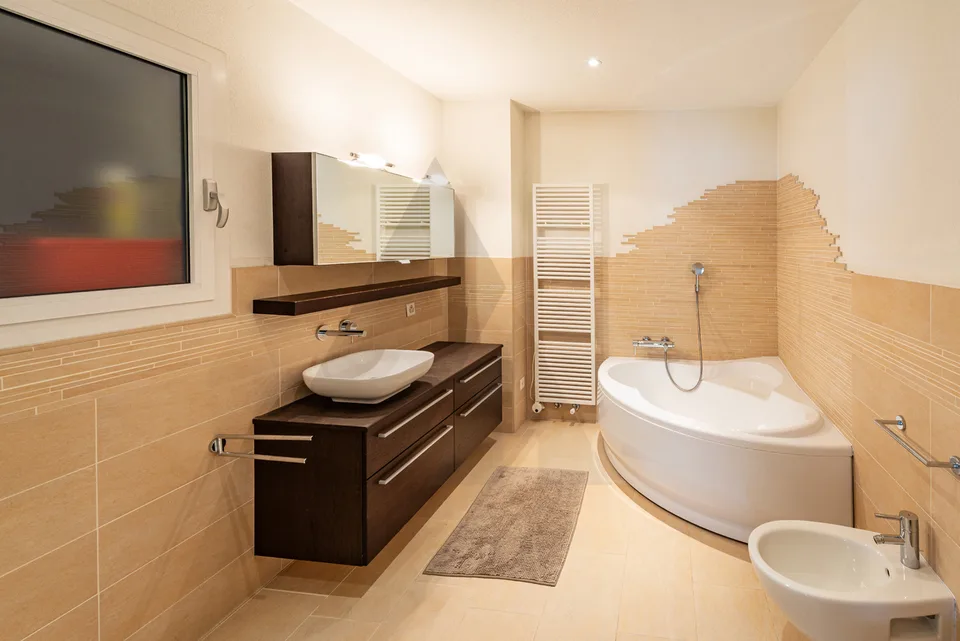VILLA CON VISTA LAGO E PISCINA ESTERNA – Foto 11 von 13
