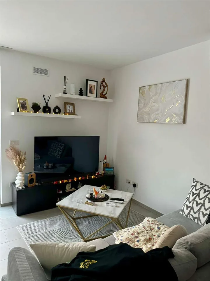 Modernes Apartment in ruhiger und panoramischer Lage
