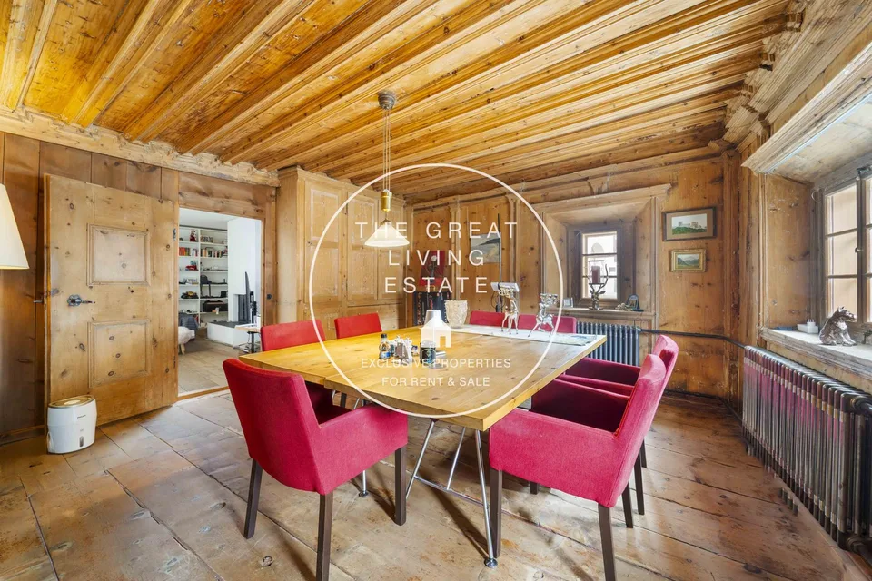 Einfamilienhaus mit 8 Zimmern in La Punt Chamues-ch