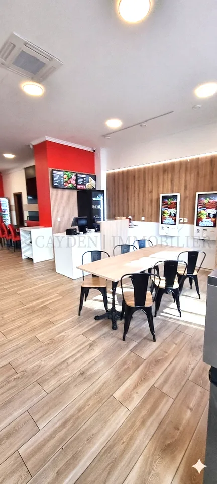 Exclusif! Magnifique restaurant tout neuf, clé-en-main !