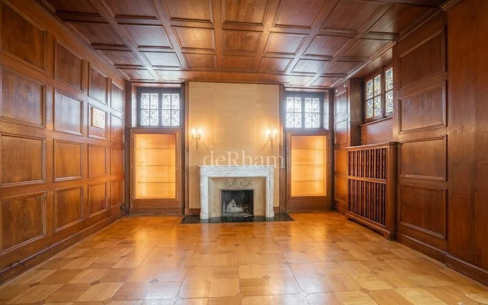 Prästigieuses Herrenhaus mit 9,5 Zimmern