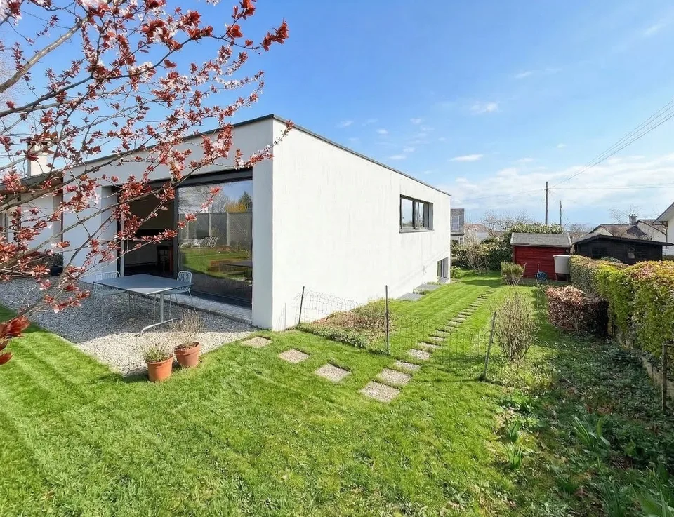 Villa Contemporanea nel Cuore di Bernex, Calma Assoluta