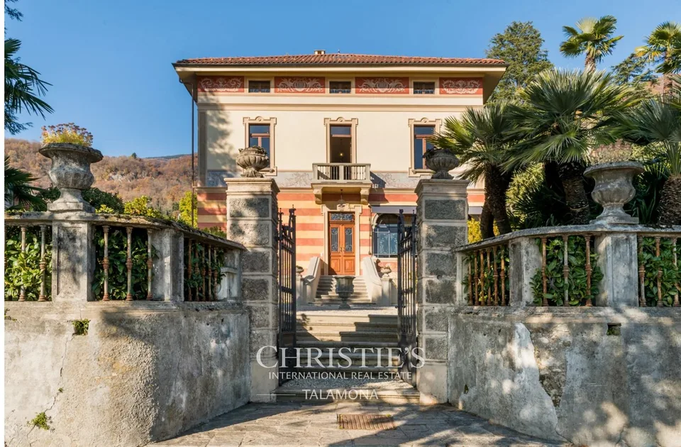 Villa Orsi ? Anwesen am Seeufer des Lago Maggiore, Cannero Riviera