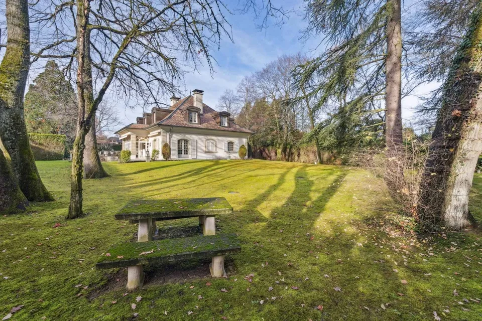 Maison de Maître - l'intimité d'un grand jardin verdoyant. – photo 19 sur 21