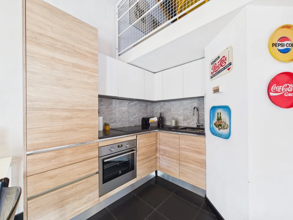 ACCOGLIENTE APPARTAMENTO DI 2,5 LOCALI CON BALCONE E VISTA APERTA-ZWEITWOHNSITZ