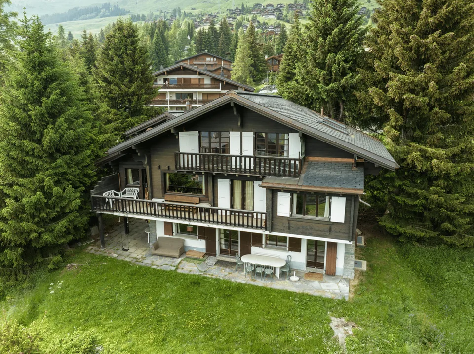 Spacious chalet close to Les Esserts