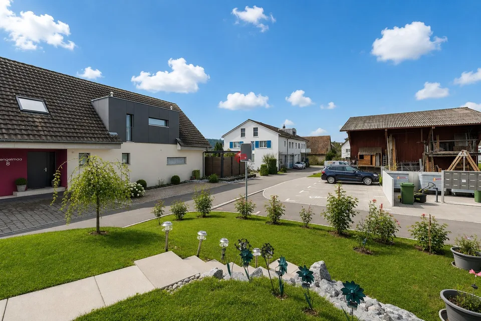 Oasi di benessere moderna con sogno di giardino – foto 8 di 9