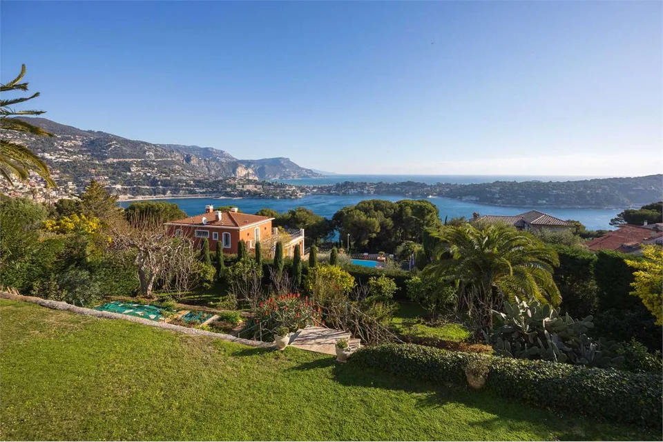 Villa affacciata sulla baia di Villefranche – foto 10 di 13