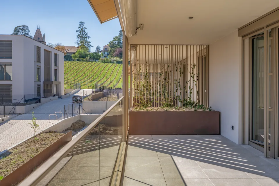 4,5 pièces neuf avec un généreux balcon
