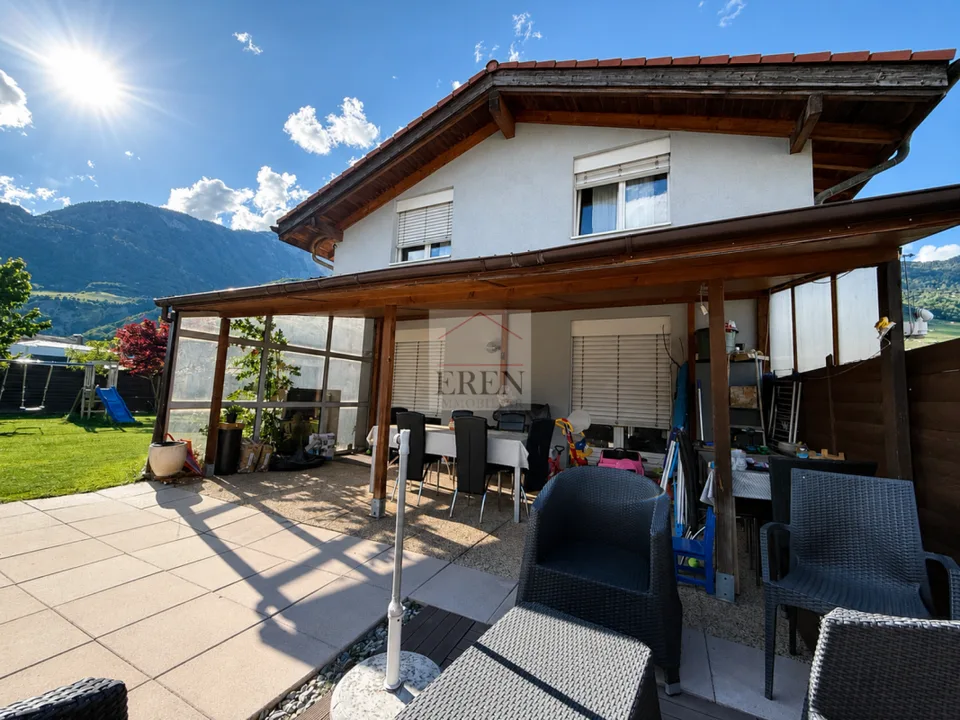 Einfamilienhaus mit 6 Zimmern, Garten-Rasen, Blick auf die Alpen, Südlage, mit Garage und 4 Parkplätzen – Foto 12 von 19