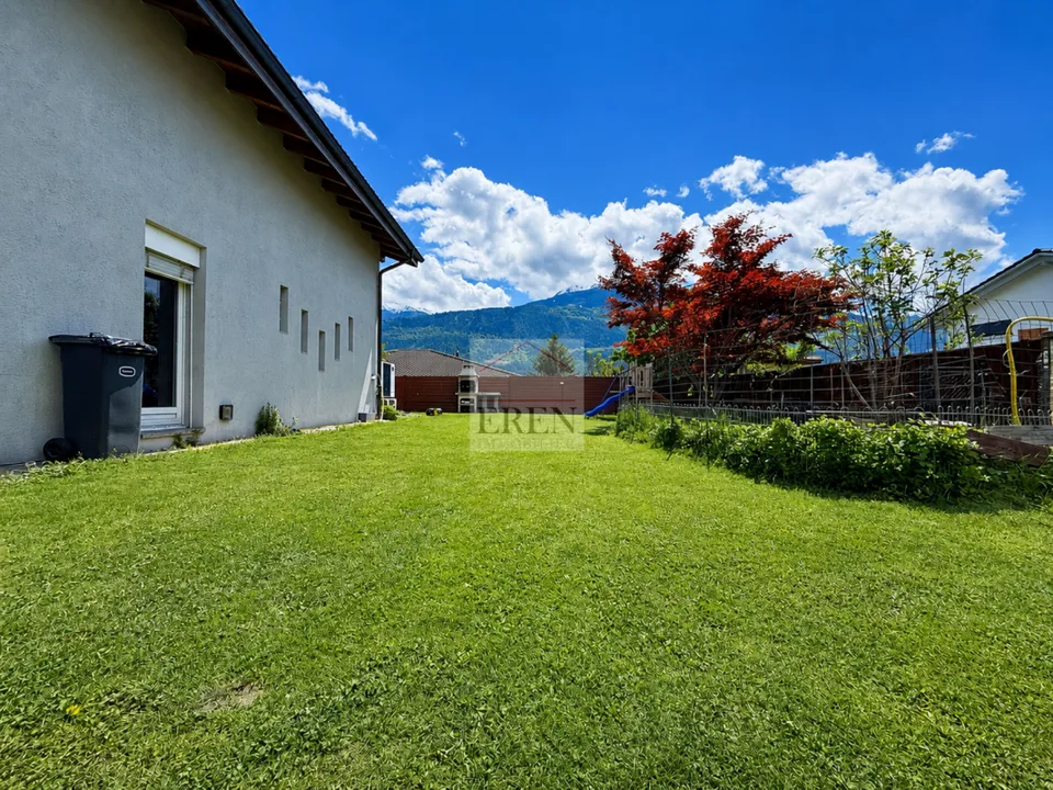 Einfamilienhaus mit 6 Zimmern, Garten-Rasen, Blick auf die Alpen, Südlage, mit Garage und 4 Parkplätzen – Foto 17 von 19