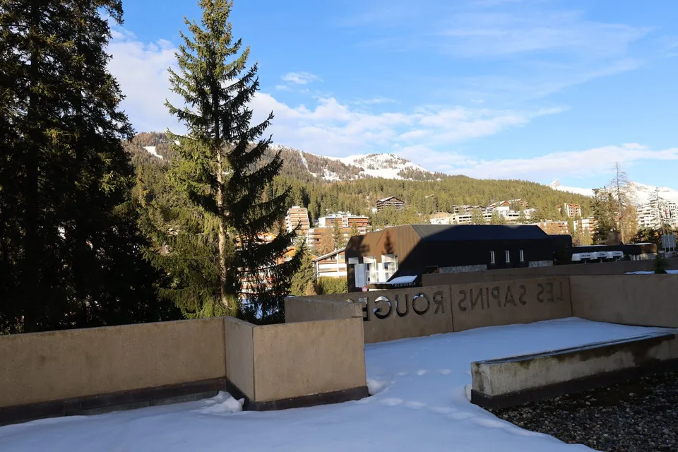 Prächtige 4,5-Zimmer-Wohnung mit Aussicht in Crans – Foto 14 von 18