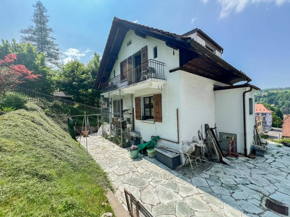 Charmante Villa zum Renovieren
