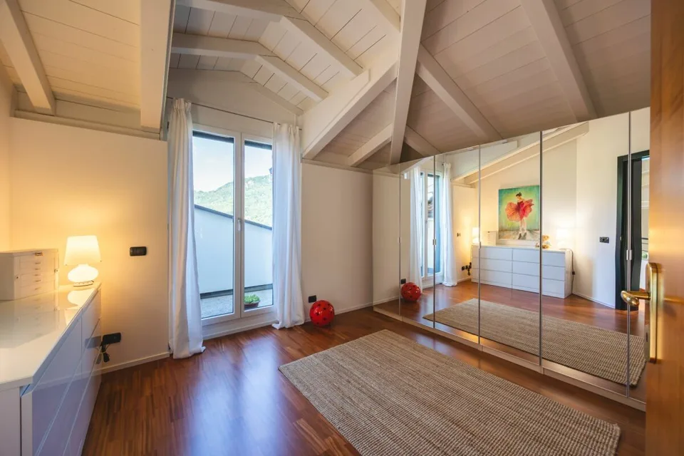 Villa mit Pool in Cadro – Foto 17 von 30