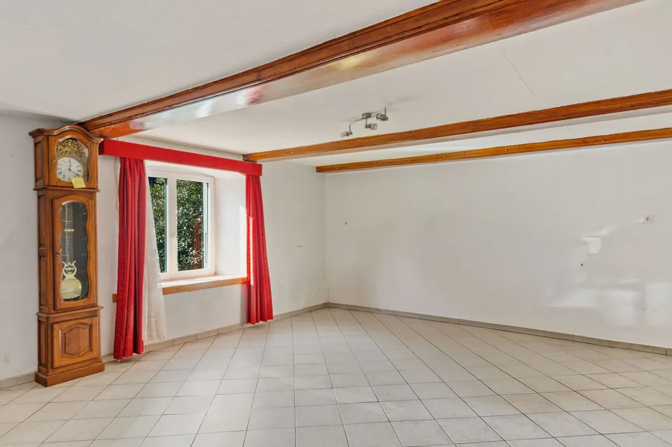 Einfamilienhaus mit 4.5 Zimmern in Lugnez