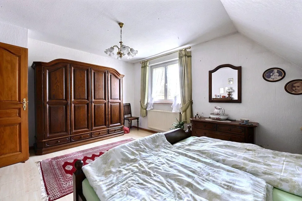 Folgensbourg – Maison individuelle dépendante avec grand terrain et forêt privée – photo 16 sur 29