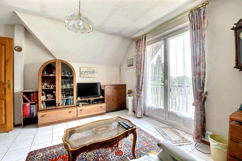 Folgensbourg – Maison individuelle dépendante avec grand terrain et forêt privée – photo 13 sur 29