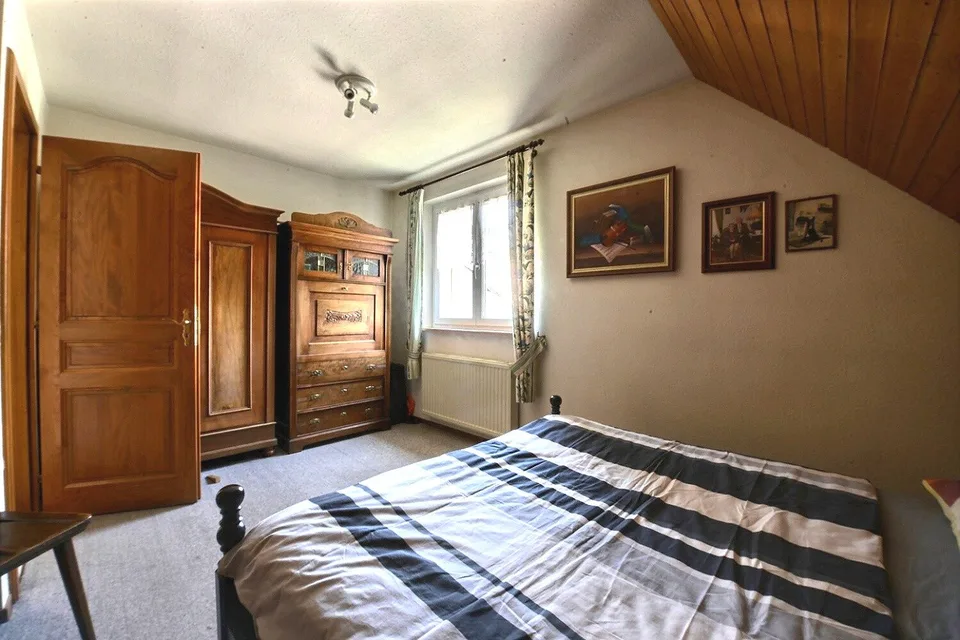 Folgensbourg – Maison individuelle dépendante avec grand terrain et forêt privée – photo 19 sur 29