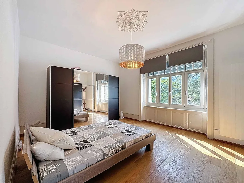 Haus des Hausherrn im Herzen des Berner Juras