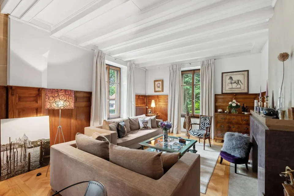 Schönes Familienhaus mit Prestige inmitten der Natur