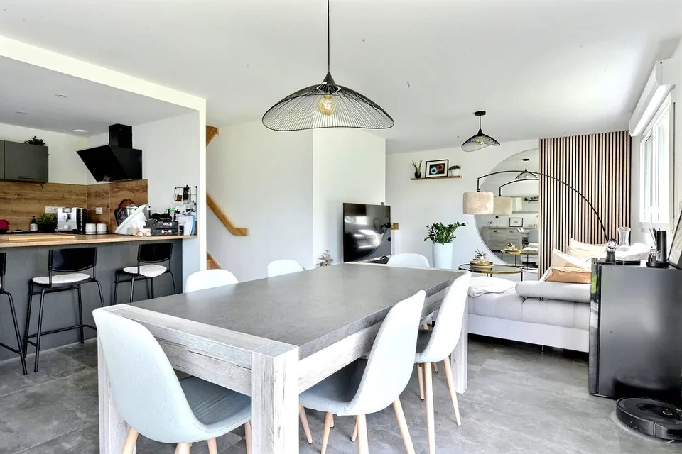 Maisonette affascinante di 5 locali a Zaessingue – Disponibile immediatamente