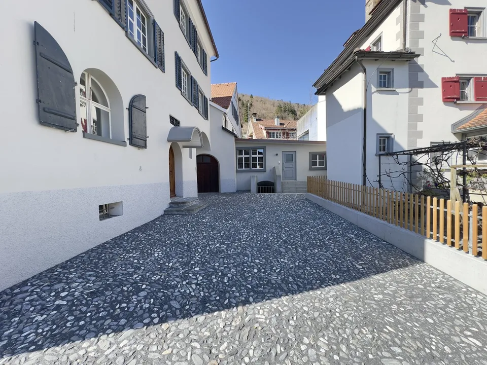 Villa sul Kirchweg - bellissima villa signorile ristrutturata con 4 nuovi appartamenti