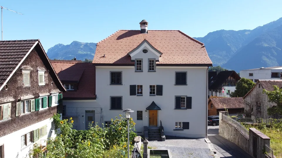 Villa sul Kirchweg - bellissima villa signorile ristrutturata con 4 nuovi appartamenti