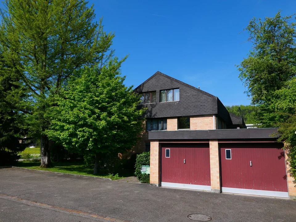 Architektonisch stilvolles und sehr grosszügiges Wohn-/Geschäftshaus ...
