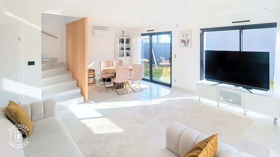 Casa unifamiliare moderna a Rixheim – 5 locali, garage & giardino disponibili immediatamente