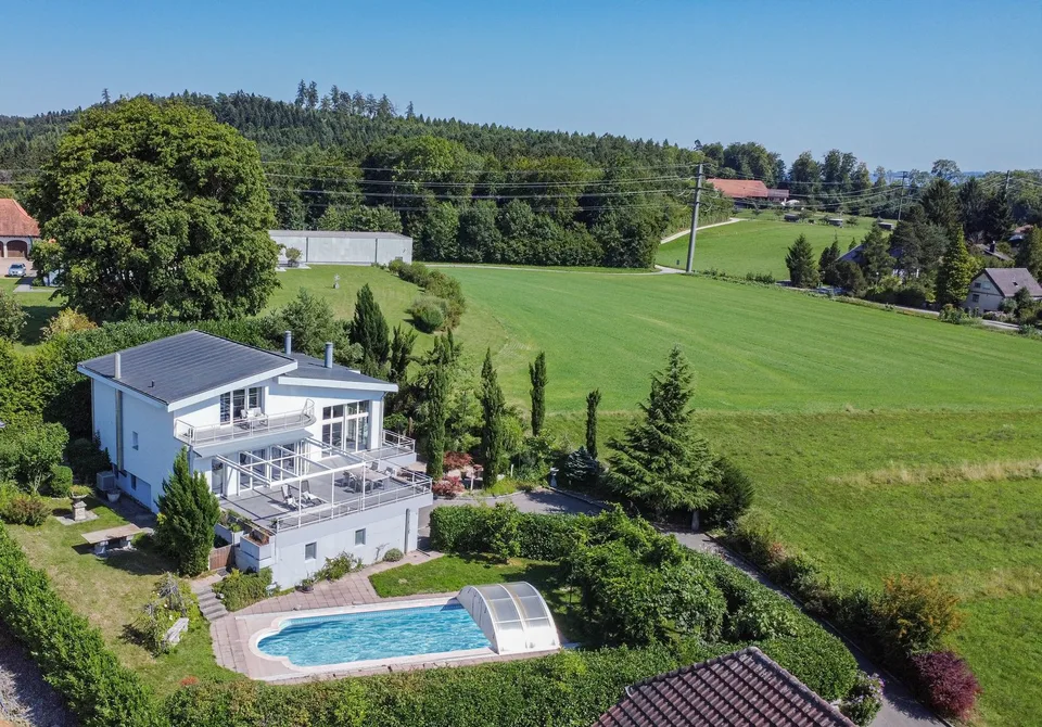 Traumhafte Villa mit Blick auf den Bielersee - inkl. Einliegerwohnung