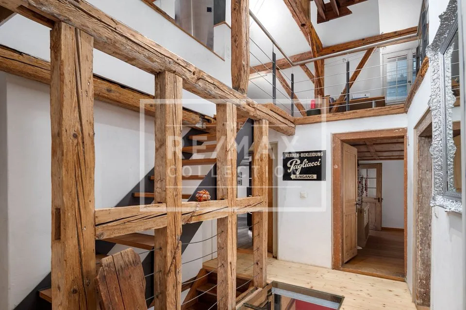 Bella casa unifamiliare di 7 locali con design d'interni di alta qualità in vendita a Horgen! – foto 1 di 15