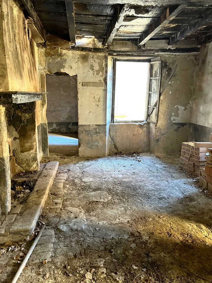 BRENO - Tessiner Haus im Ortskern (zum Renovieren) – Foto 9 von 12