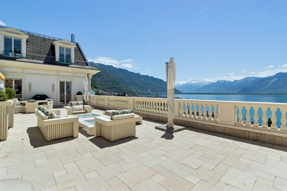 Unique - Prestige Penthouse with Panoramic View in Montreux