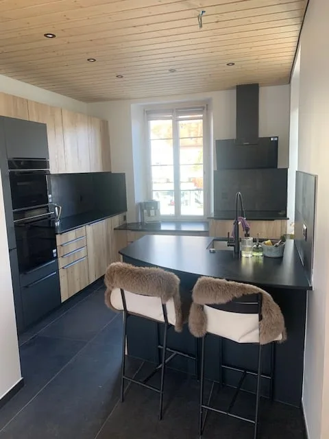 2114 Fleurier/NE Casa di carattere con giardino e terrazze – foto 8 di 8