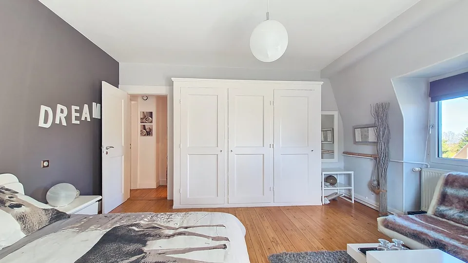 Prestigeträchtiges Herrenhaus mit 5 Suiten, Pool und separatem Gästehaus in bester Lage von Mulhouse – Foto 11 von 14