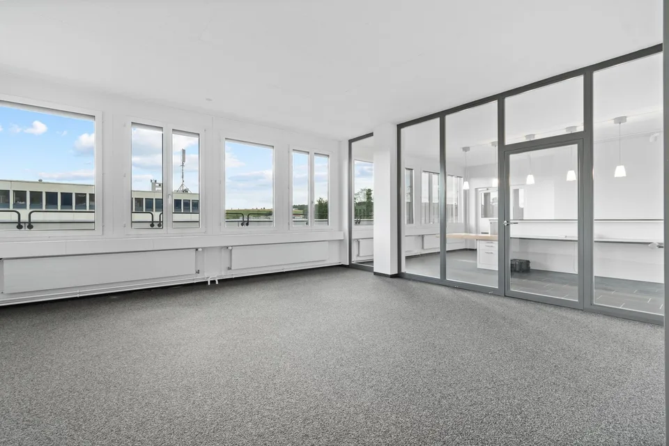 HERTI 27 - 200 - 1.500m² di spazi commerciali completamente sviluppati – foto 21 di 27