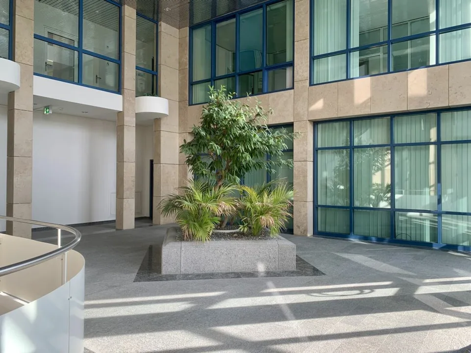 358 m2 d'espace de bureau flexible au rez-de-chaussée à Rotkreuz