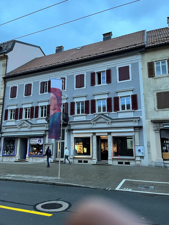 Spazio commerciale situato nel centro di La Chaux-de-Fonds