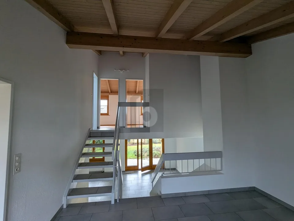 RUHEOASE MIT OFFENEM GRUNDRISS UND GARTEN