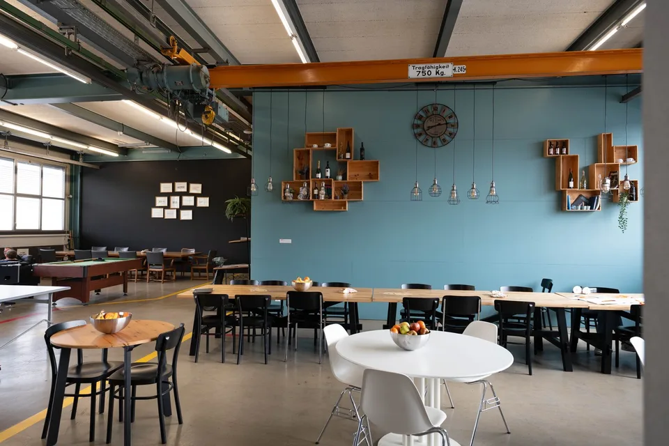 Poste de coworking dans une fabrikhalle - divers modèles d'abonnement – photo 9 sur 15