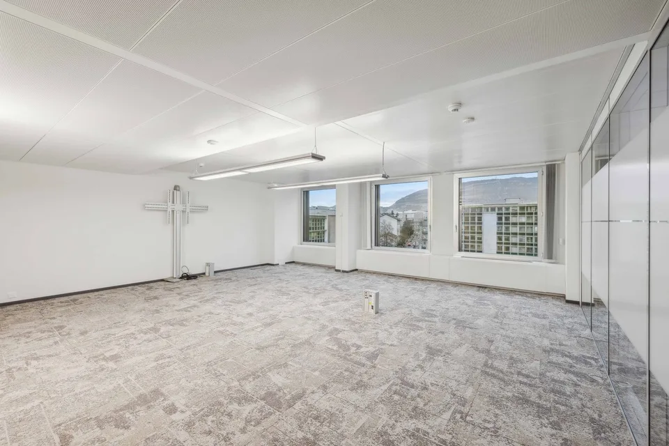BÜROS PLUG & WORK 452 m² | Pont Rouge Viertel – Foto 17 von 19