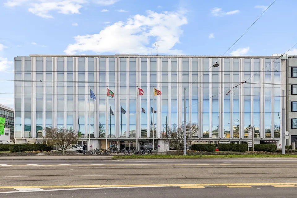 BUREAUX PLUG & WORK 450 m² | Quartier Pont Rouge