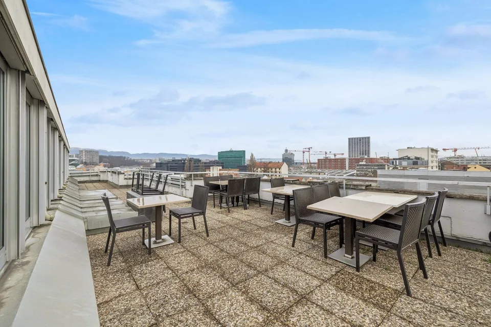BÜROS PLUG & WORK 450 m² | Pont Rouge Viertel