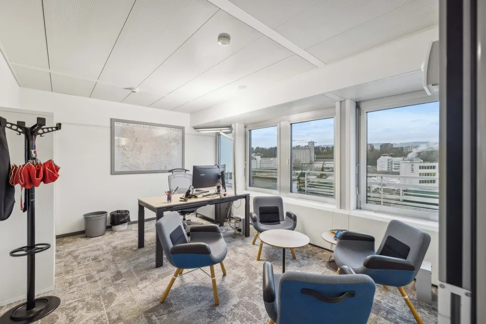 BÜROS PLUG & WORK 450 m² | Pont Rouge Viertel